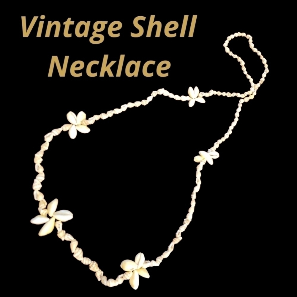 VINTAGE Puka Shell Necklace 20"